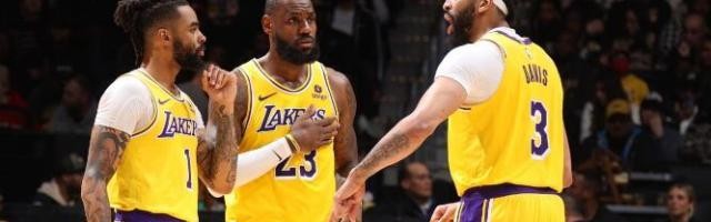 足球178直播在线直播观看-湖人引援不力重蹈覆辙？詹眉休赛期悲喜两重天